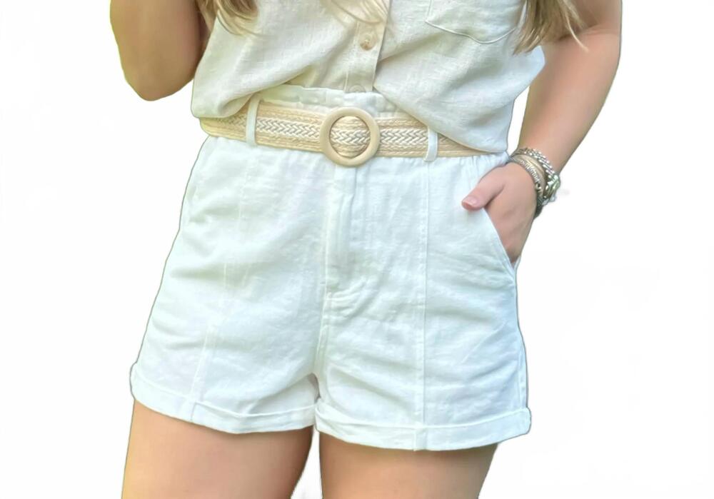 NEW DAVI & DANI twill woven paperbag shorts with belt in white